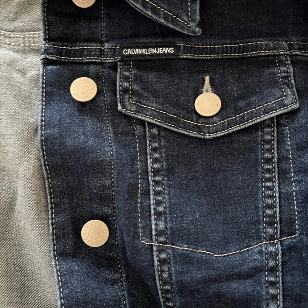 Calvin Klein Jean jacket NWOT - Picture 3 of 3